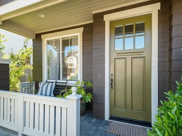 27 Mildenhall Street, Novato, CA 94949