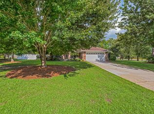 1869 Flamingo Ln, Navarre, FL 32566