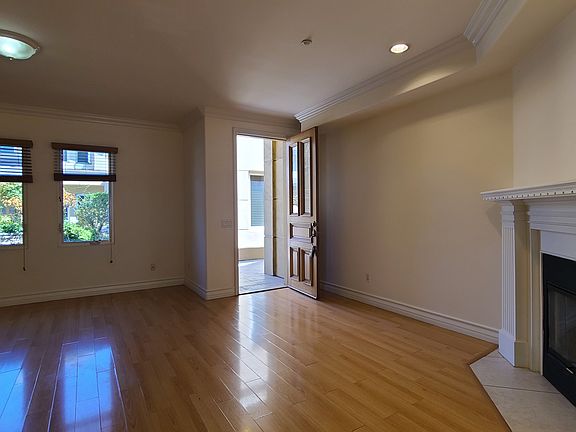 4th image of 92 N Craig Ave Unit 6