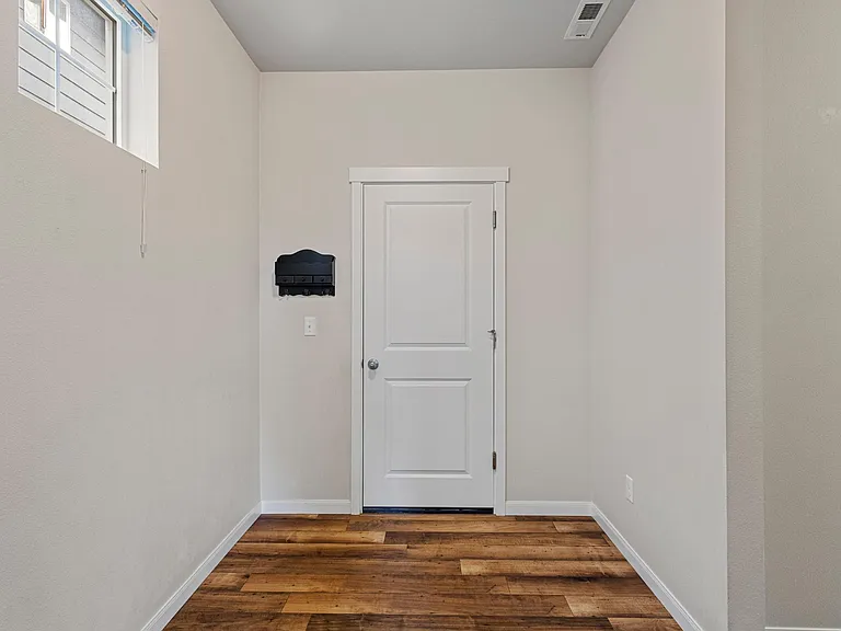 5463 Razor Peak Dr — Photo 11