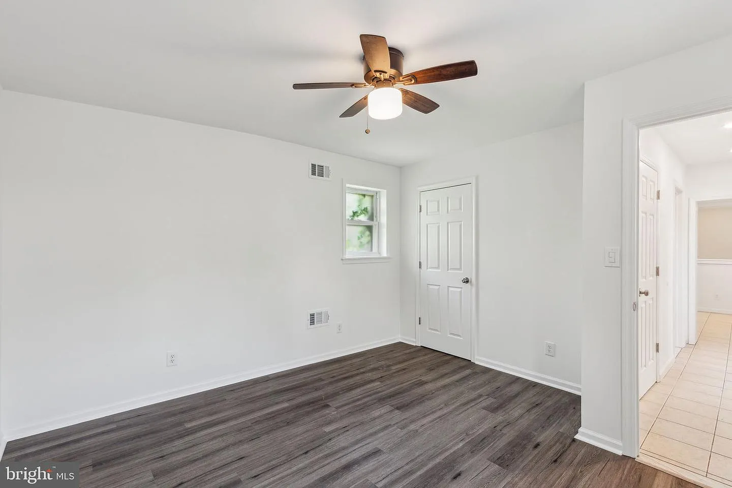 2 bed, 900 sqft, $1,725 — Photo 4