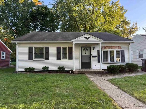 605 W 9th St, Rochester, IN 46975