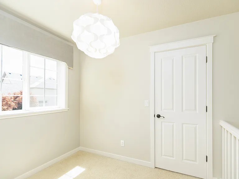 13435 NW Payne Dr — Photo 39