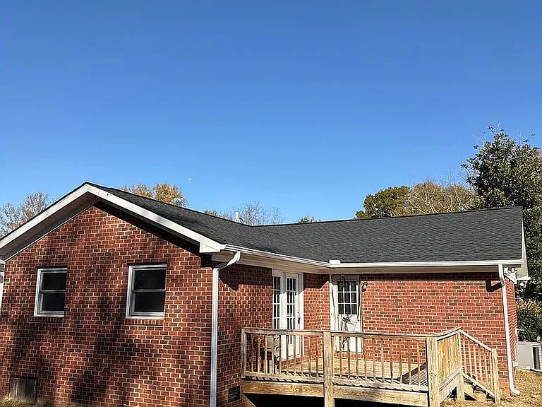 503 Lucky Ct — Photo 4