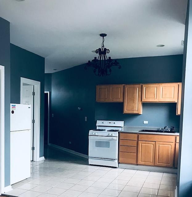 1st image of 2059 W Coulter St APT 2