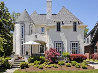 220 Buckingham Rd, Rocky River, OH 44116