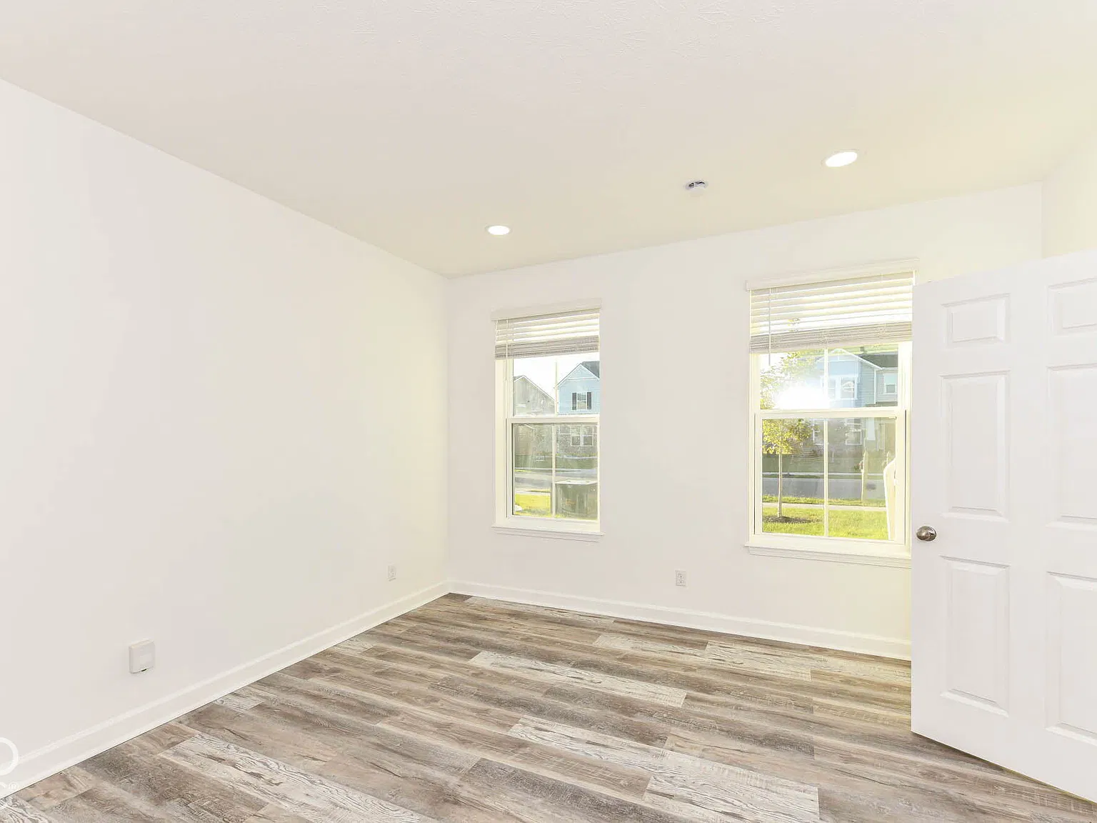 5 bed, 3.0 bath, 3170 sqft, $2,449 — Photo 3