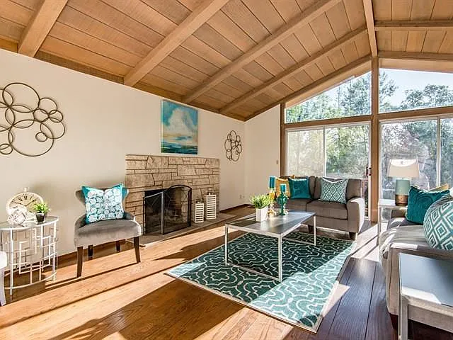 14529 Westcott Dr — Photo 3