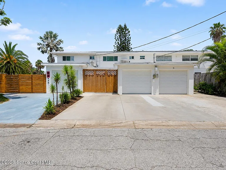 40 Adams Ct — Photo 2