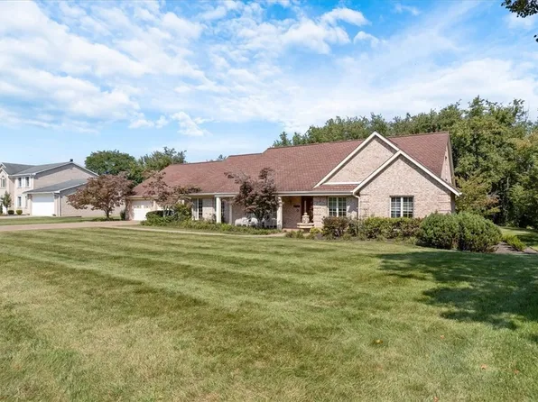 18 Timbercrest Cir, Cecil, PA 15321