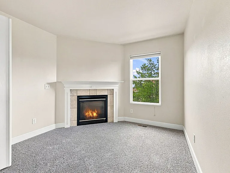 2202 Hanham Dr — Photo 20