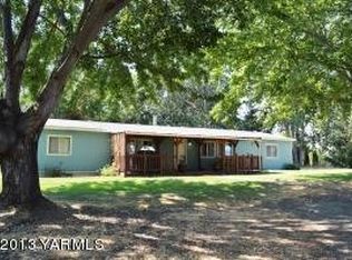 331 N Kershaw Dr, Yakima, WA 98908