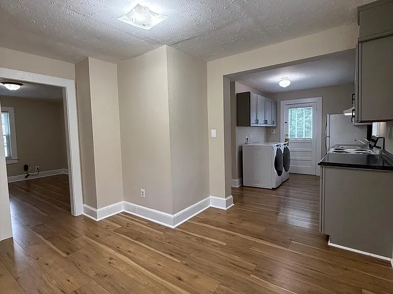 920 Northside Dr — Photo 6