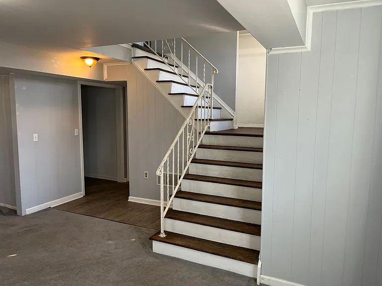 3435 Edenbridge Rd — Photo 5