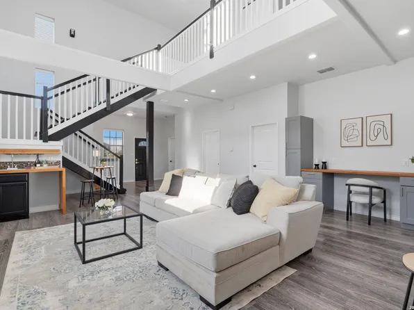 131 Rehmann, San Antonio, TX 78204