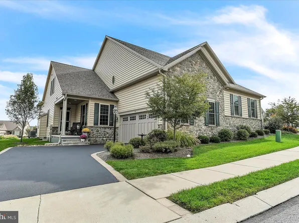 219 Honeycroft Blvd, Cochranville, PA 19330