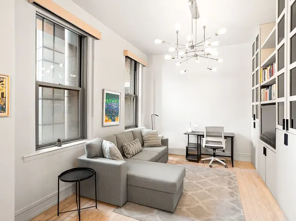 120 Greenwich St APT 5H, New York, NY 10006