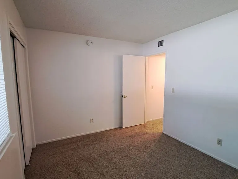 4779 N Cedar Ave #101 — Photo 10