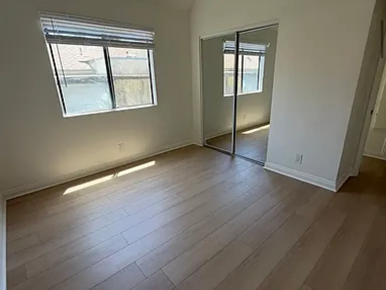 313 E Pine St #19 — Photo 13
