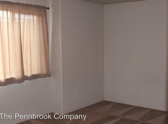 5th image of 2545 NW Cedar Ave