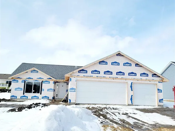 912 11th St SE, Waseca, MN 56093