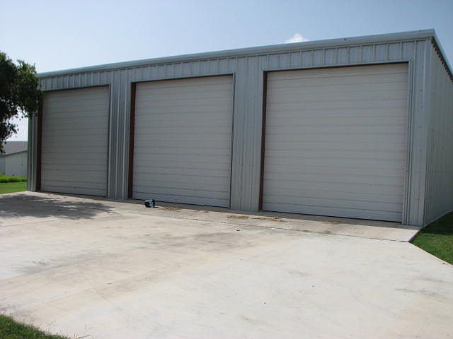 3 Lots, Home and Boat Barn