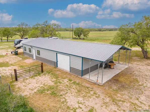 100 CR 379 LOT 7, George West, TX 78022