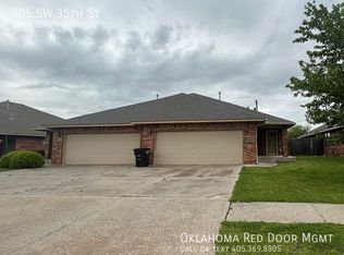 905 SW 35th St, Moore, OK 73160