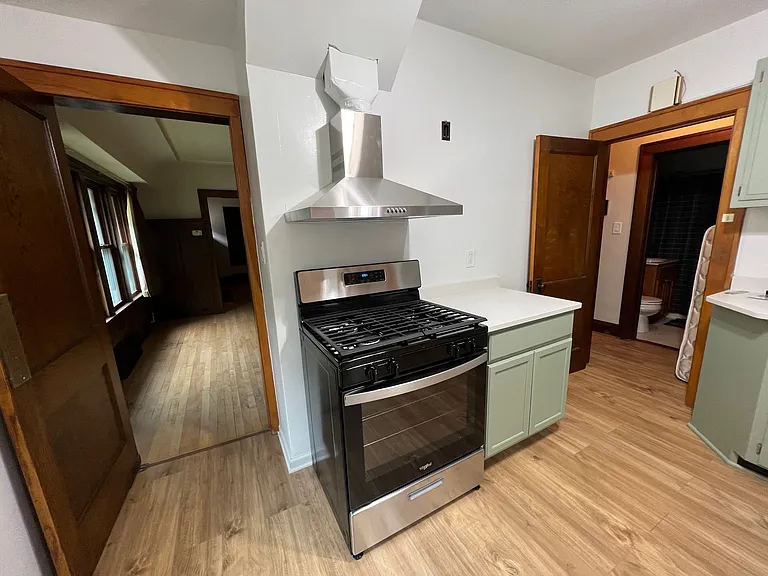 New stove and prep space