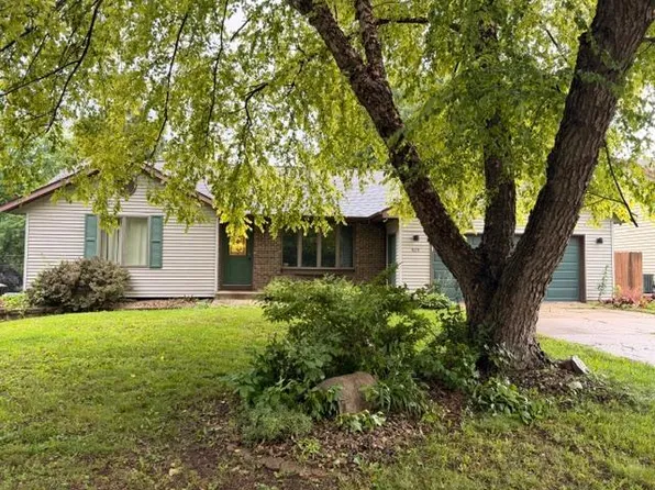929 Byron Ave N, Byron, MN 55920