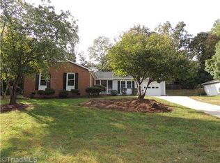 3121 Colony Dr, Jamestown, NC 27282