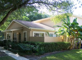 11899 Raintree Dr, Temple Terrace, FL 33617