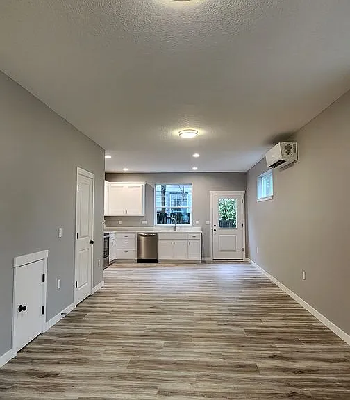 445-McCoy Ave — Photo 7