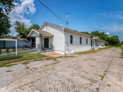 901 Gent Ave, Johnston City, IL, 62951