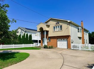 2929 Rockaway Ave, Oceanside, NY 11572