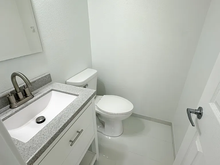 828 Wildwood Rd #2 — Photo 5