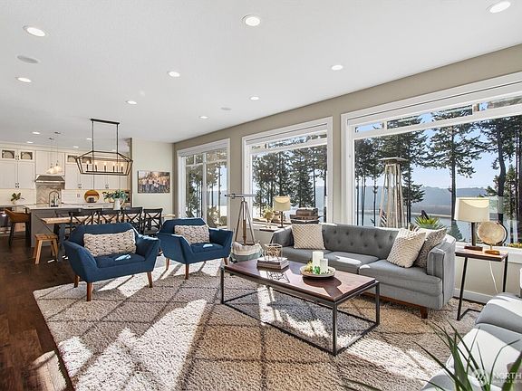 3rd image of 3015 Stella Rd