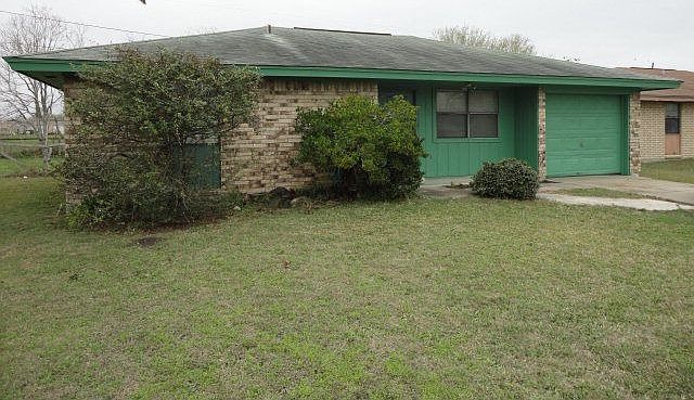 1st image of 114 Tangerine Dr