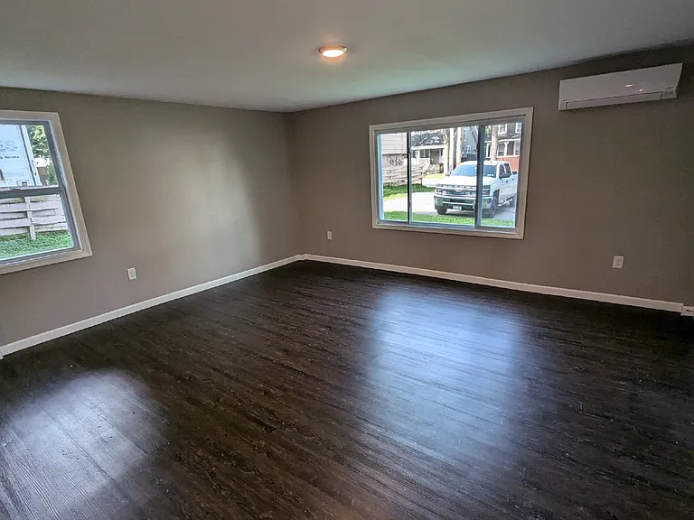 177 Pine St #E — Photo 2