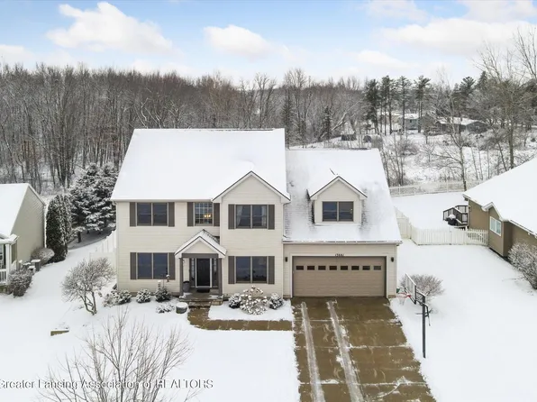 13661 Honeylocust Dr, Dewitt, MI 48820