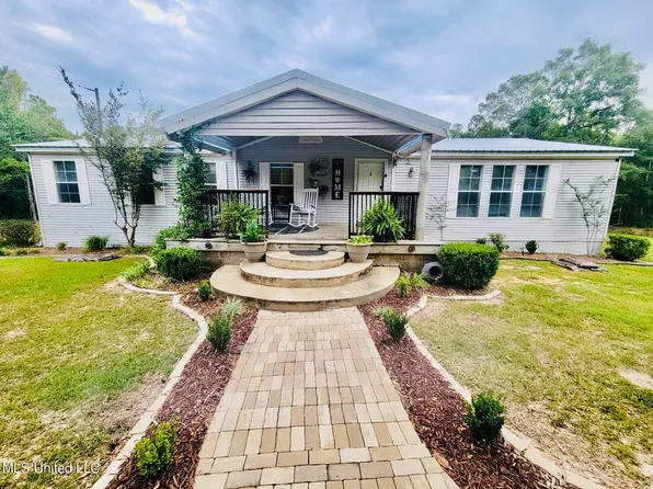 4 Topaz Dr, McHenry, MS 39561