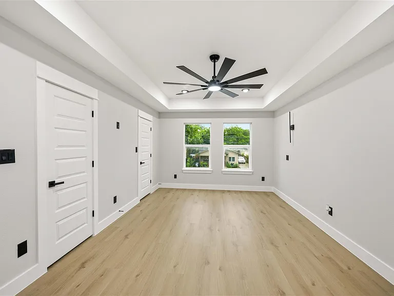 8013 Moon Beam St #B — Photo 10