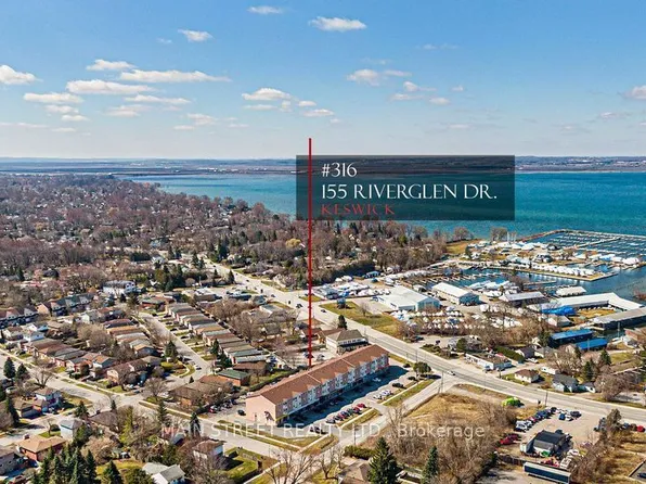 155 Riverglen Dr #316, Georgina, ON L4P 3M3