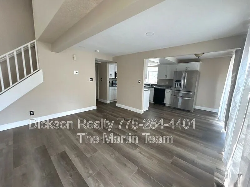3 bed, 2.0 bath, 1464 sqft, $2,450 — Photo 3