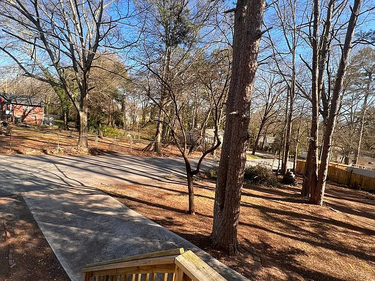 301 Potomac Ave — Photo 11