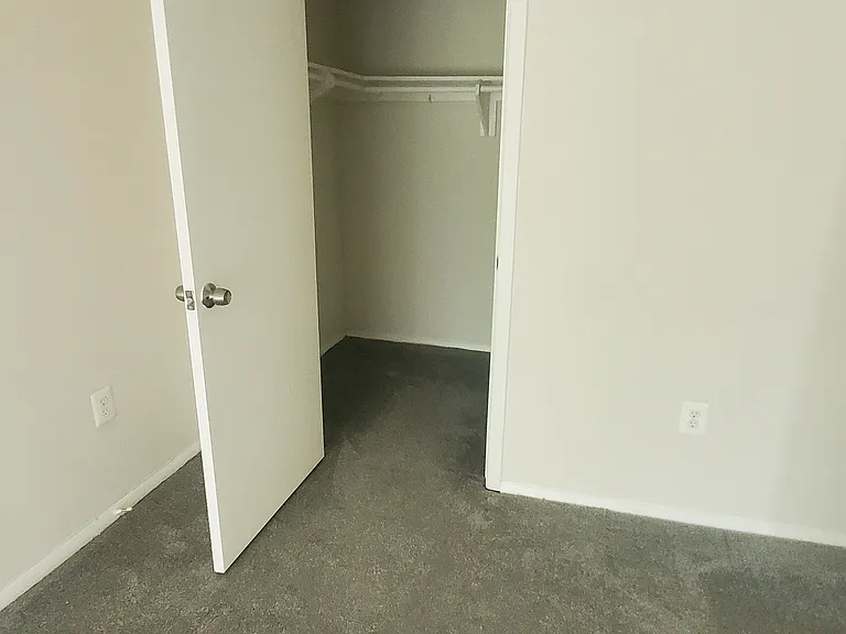 5317 E St SE #745 — Photo 5
