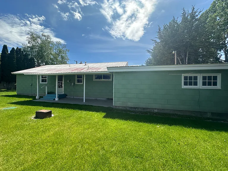 33 W Evergreen Dr — Photo 12