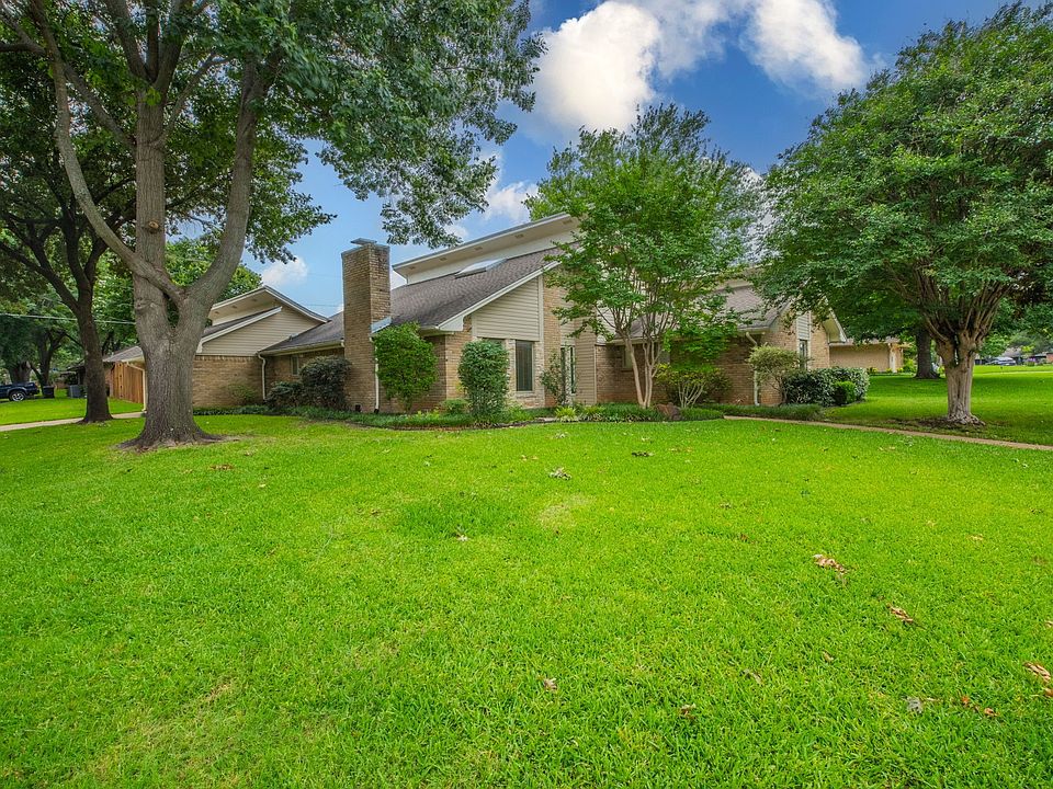 1st image of 1000 Briarcliff Dr