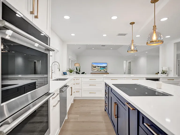885 Nafa Dr — Photo 28