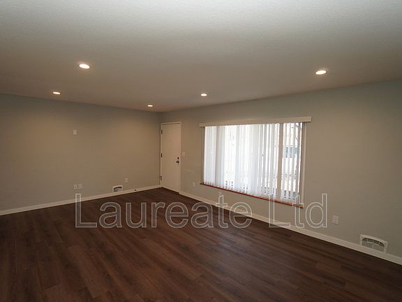 3rd image of 2824 S Zurich Ct